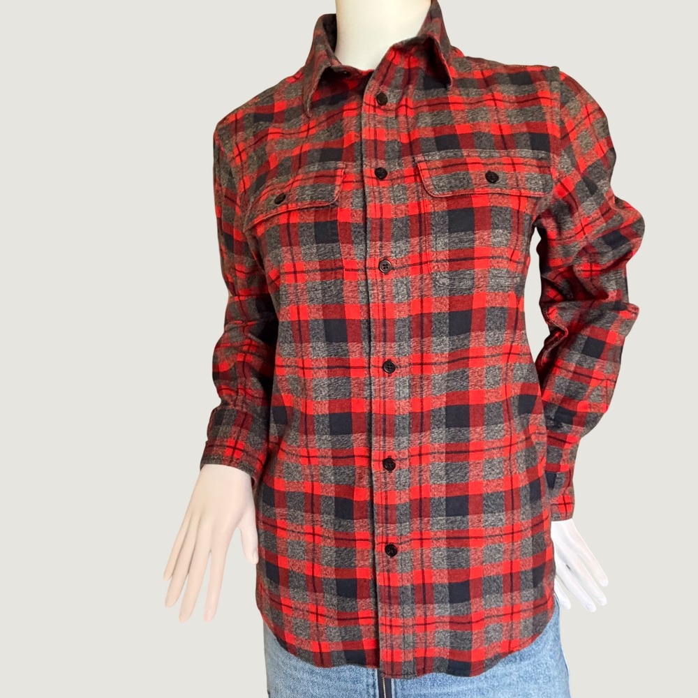 Old Navy Womens Red Grey Plaid Flannel Button Down Shirt XS Regular Fit Cotton